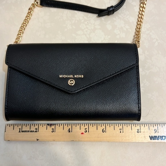 Michael Kors envelope crossbody bag.  Black - Picture 2 of 8